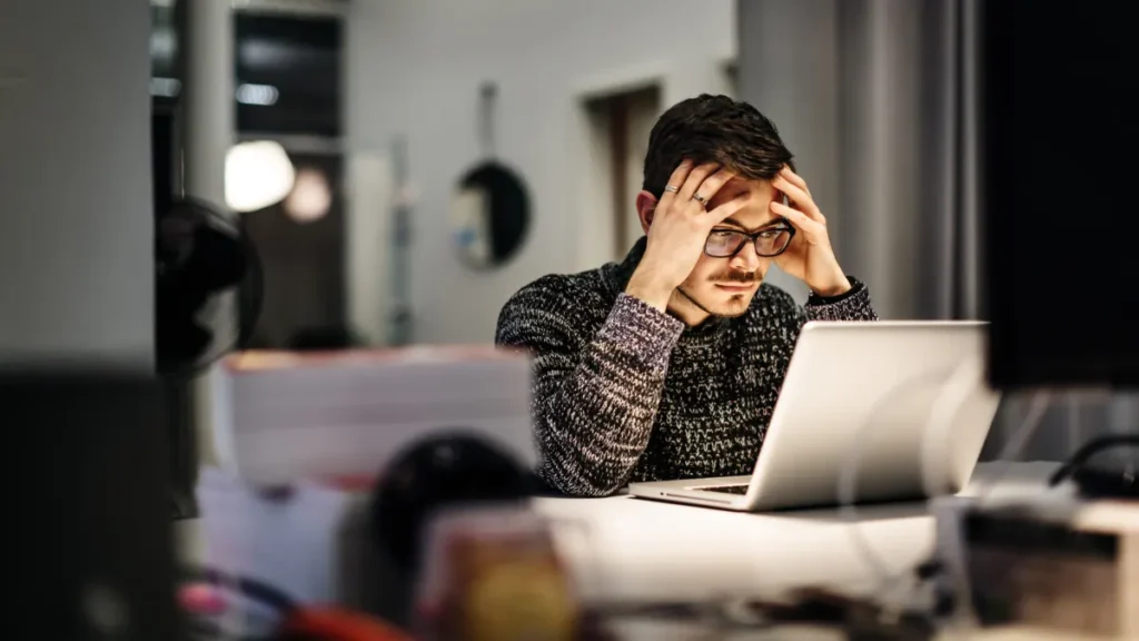 Understanding factors that can contribute to brain fog and poor concentration in men